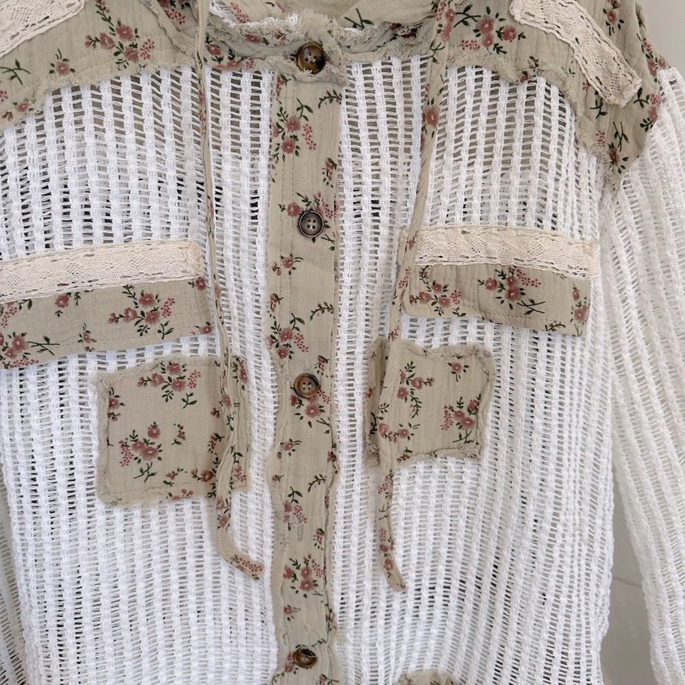 RESTOCKED POL: Floral Patchwork Knit Hooded Jacket/ Top with draw string. - Picture 3 of 9